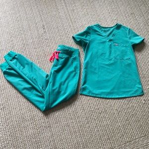 Rare figs surgical green Zamora jogger Catarina